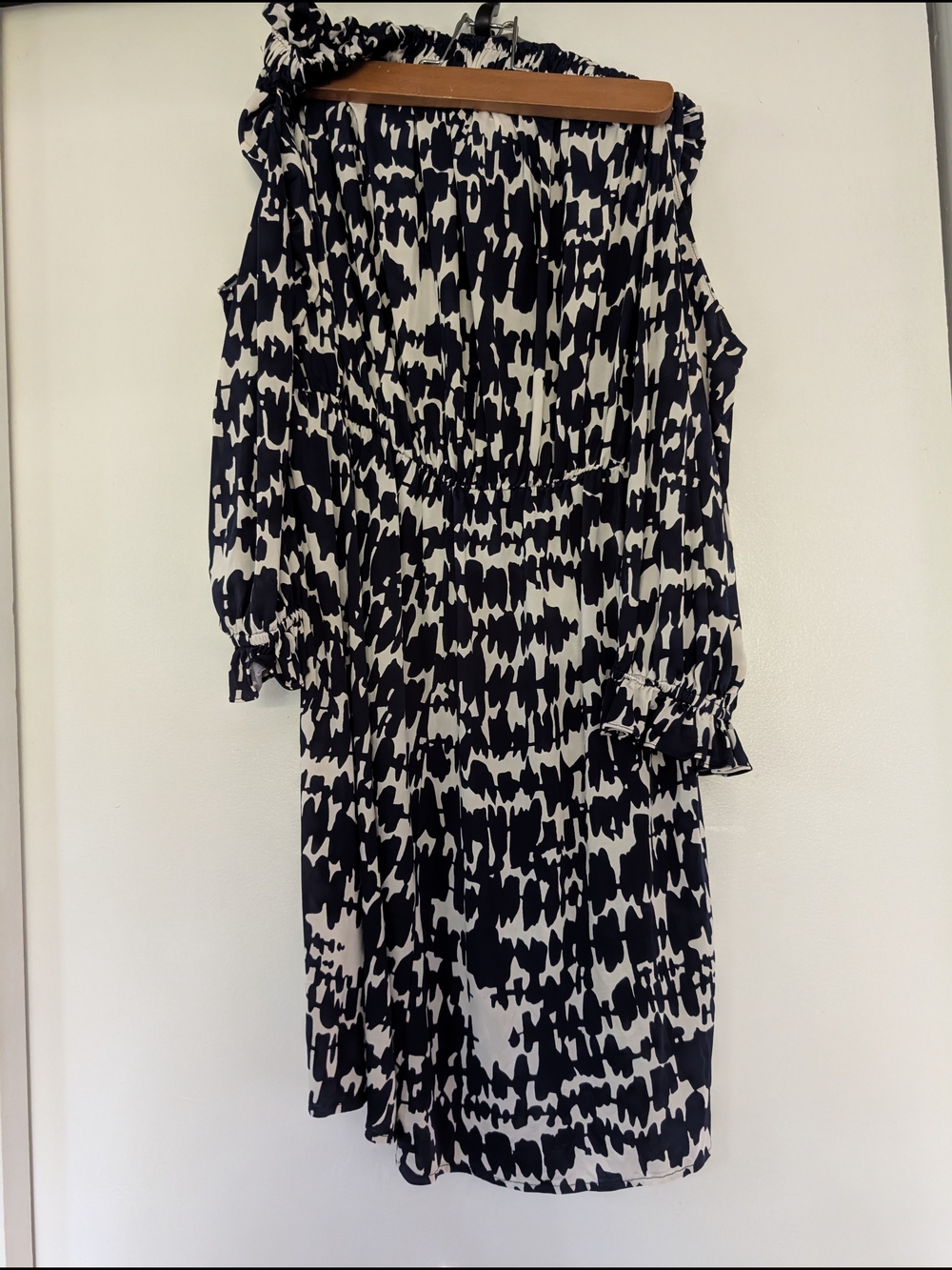 Off The Shoulder Navy Blue & White Abstract Midi Dress